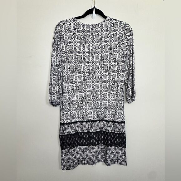 New Woman Design Size: Large - Picture 2 of 5